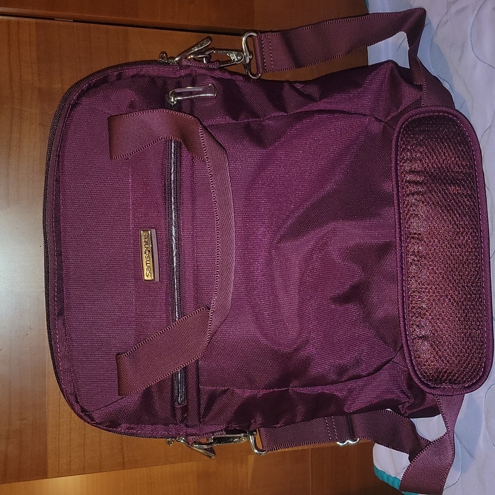 NWOT Samsonite Travel Bag